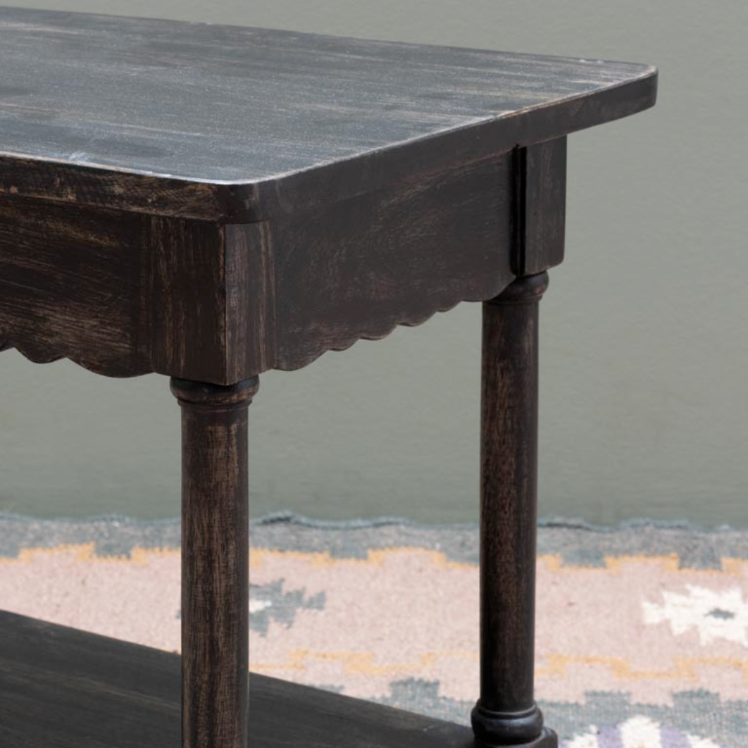 שולחן צד שרלוט