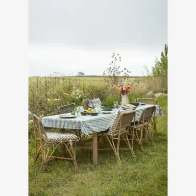 כיסא במבוק